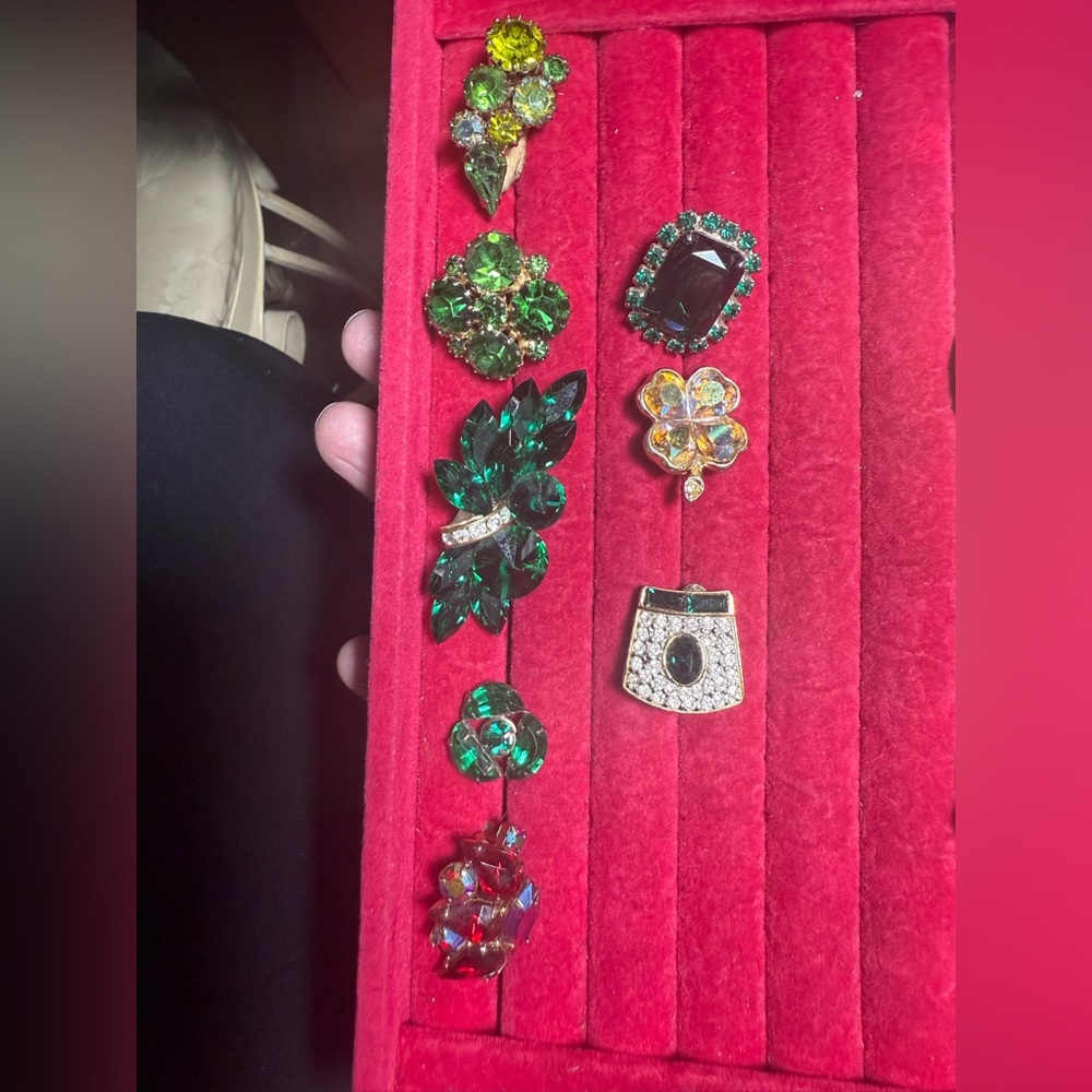Single Clip-On Vintage Earrings Green Rhinestones